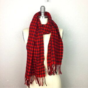 Stylish Red and Black Houndstooth Scarf